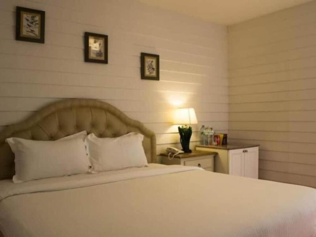 Ban Thungdang Housetel Bangkok Hotell Eksteriør bilde